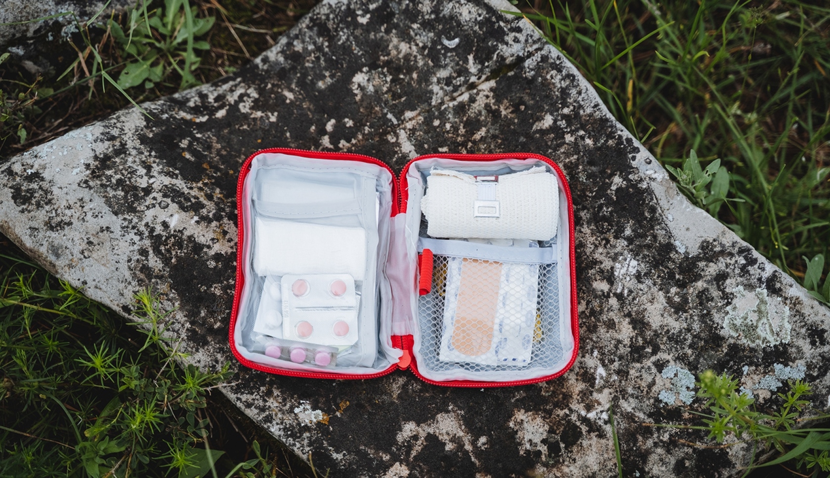 ehbo-kit voor het wandelen