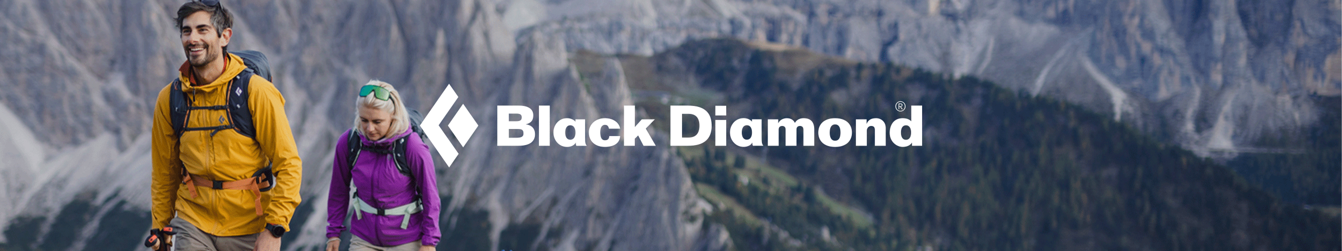 hikers met black diamond-uitrusting